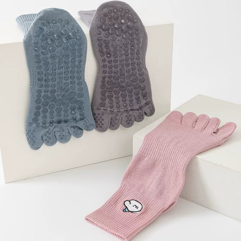 Crystorax | Five-Toe Yoga Mid-Calf Socks for Women, Non-Slip Split-Toe Pilates Socks for Spring and Autumn Fitness