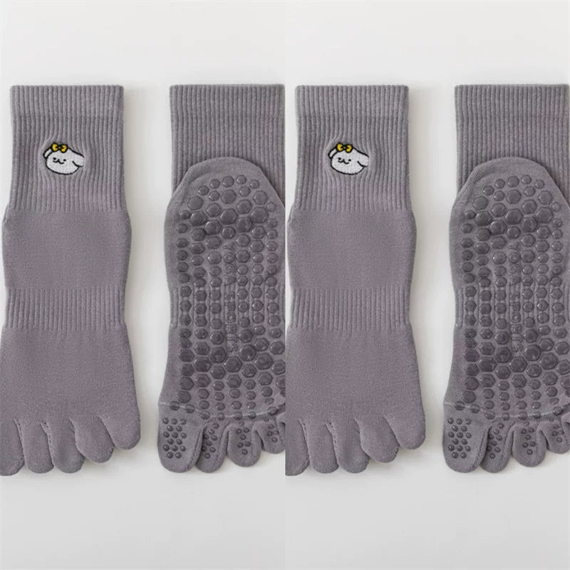 Crystorax | Five-Toe Yoga Mid-Calf Socks for Women, Non-Slip Split-Toe Pilates Socks for Spring and Autumn Fitness