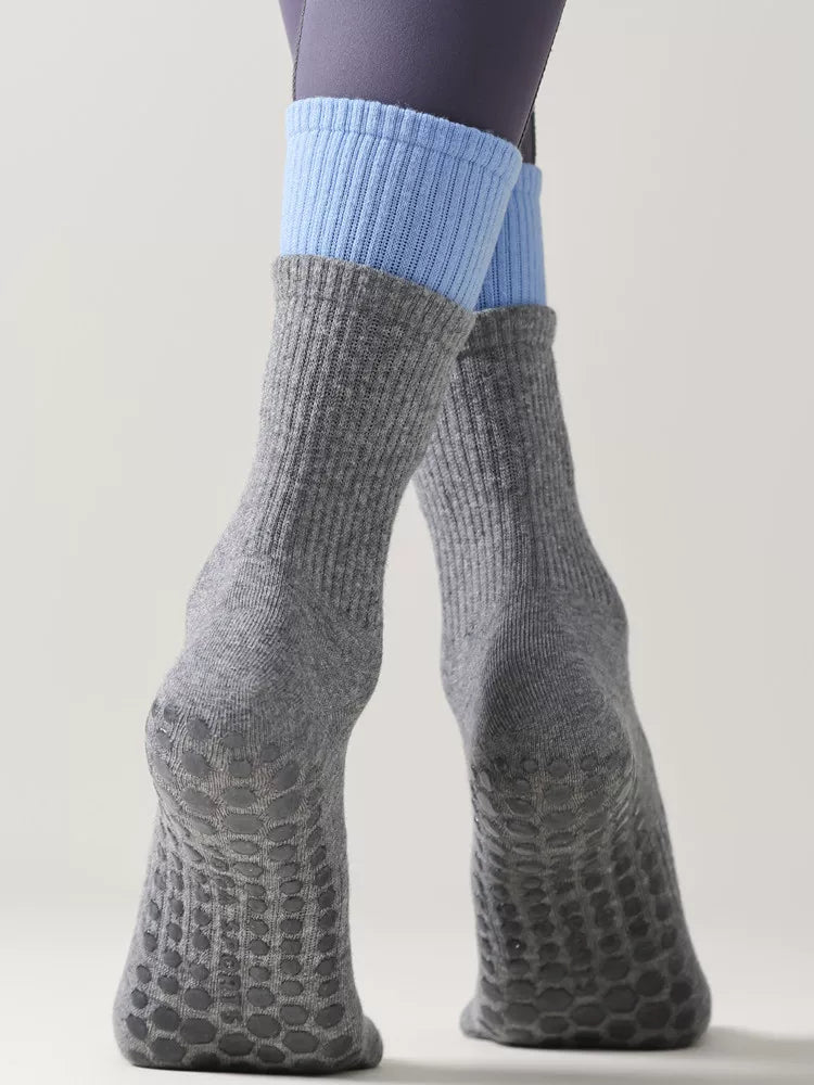 Crystorax | Five-Toe Mid-Calf Yoga Socks for Women, Non-Slip Split-Toe Pilates Socks for Indoor Fitness and Dance