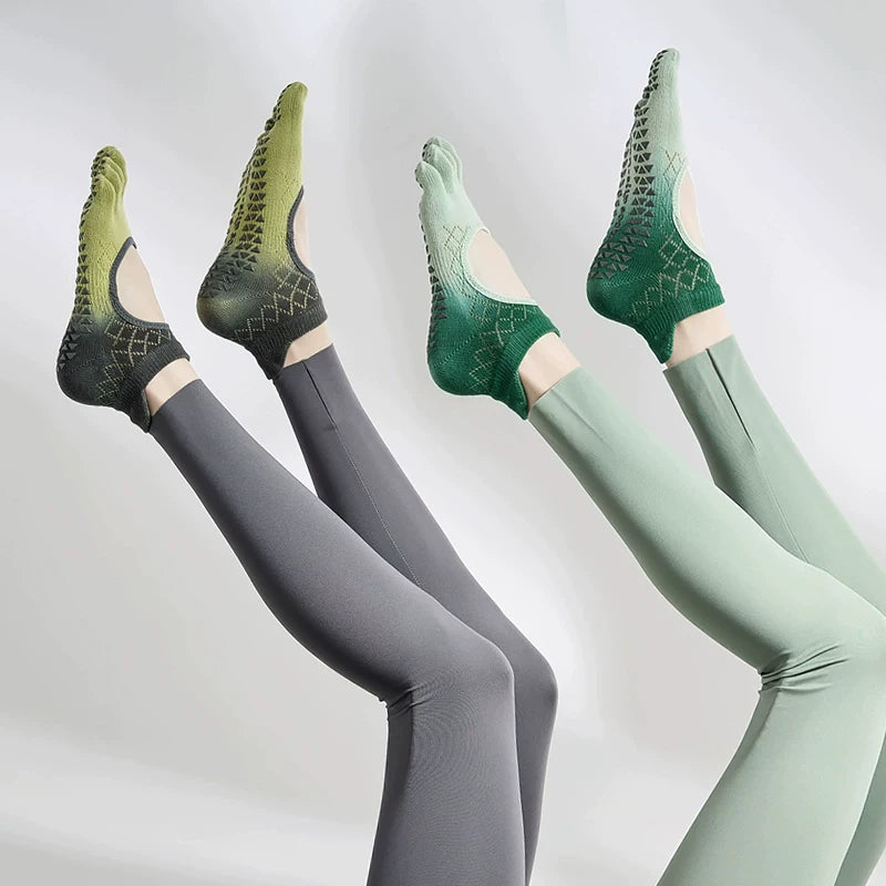 Crystorax | Gradient Five-Toe Yoga Socks for Women, Lightweight Non-Slip Summer Pilates Socks for Indoor Fitness